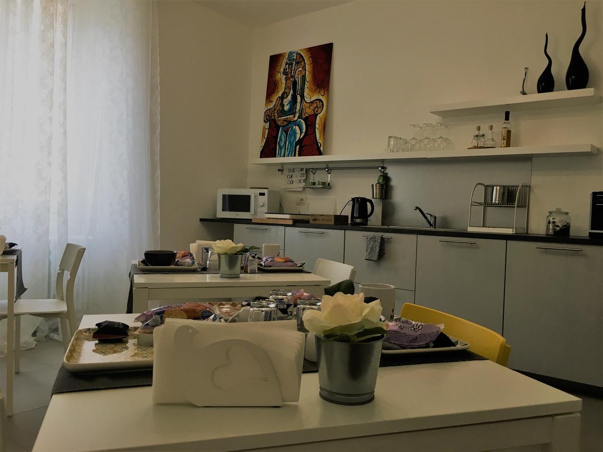 Room Center Station 2 Bergamo Zewnętrze zdjęcie